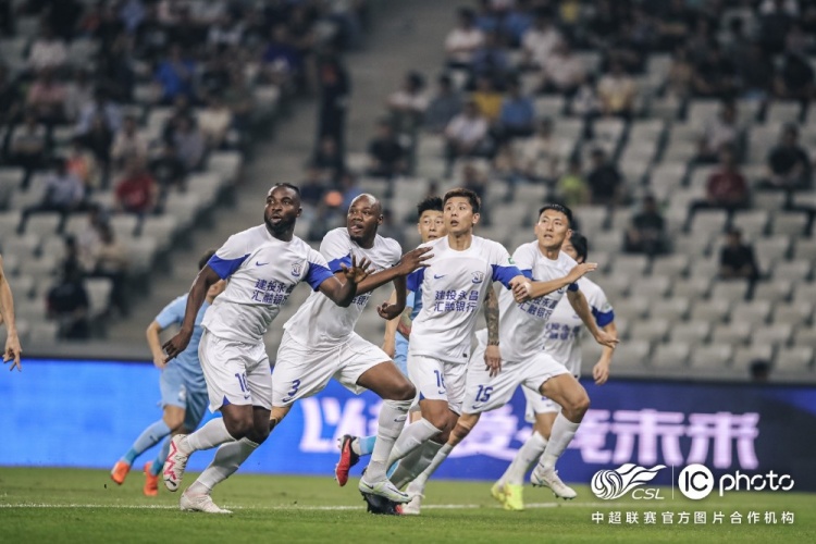  里尔新援首秀破门，助球队客场战平强敌  