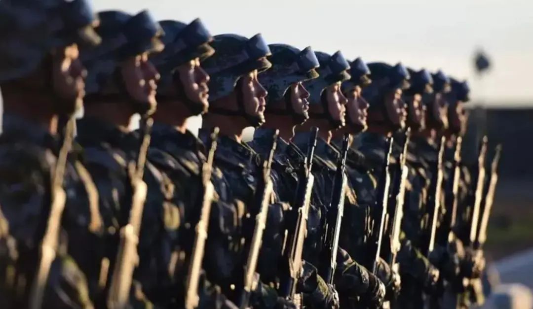  昂热青年军异军突起，法甲保级队上演青春奇迹