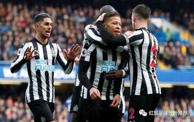  纽卡斯尔联高空轰炸战术奏效客场击败阿斯顿维拉